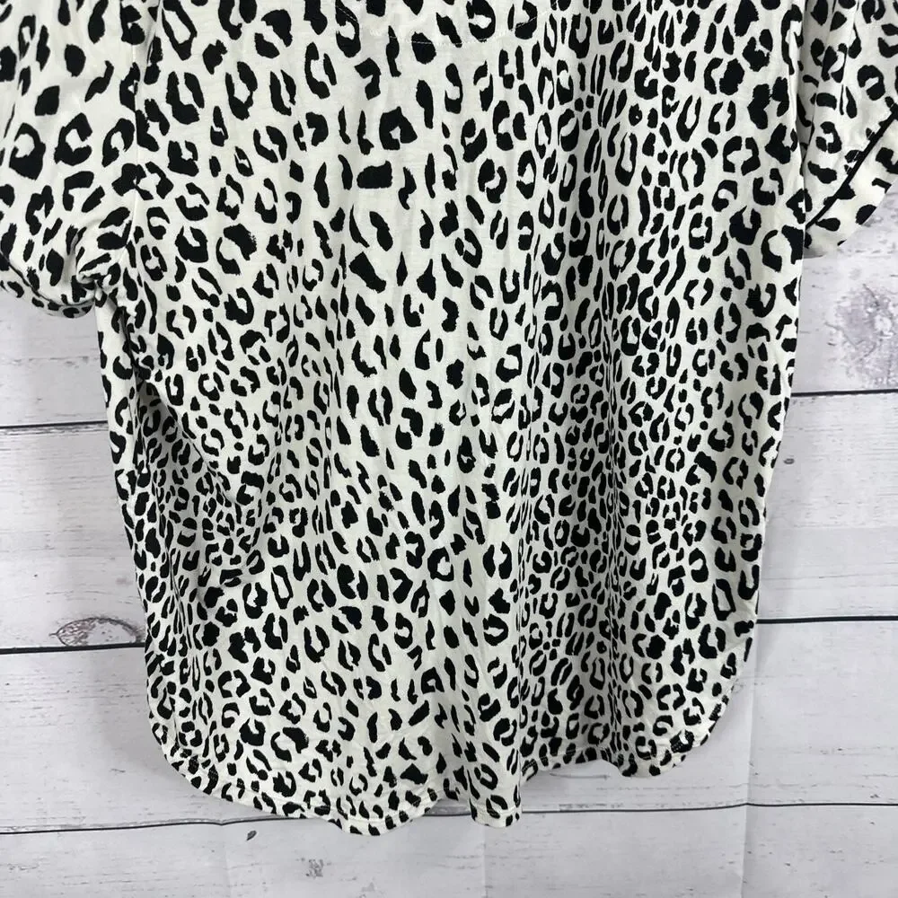 Kate Spade Pajama Top Womens Medium White Black Animal Print‎ Soft Button